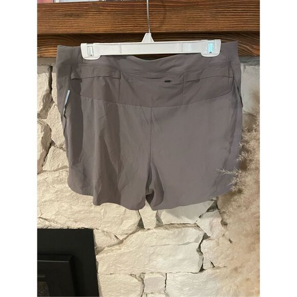 Outdoor voices grey running shorts size XL - Picture 2 of 3